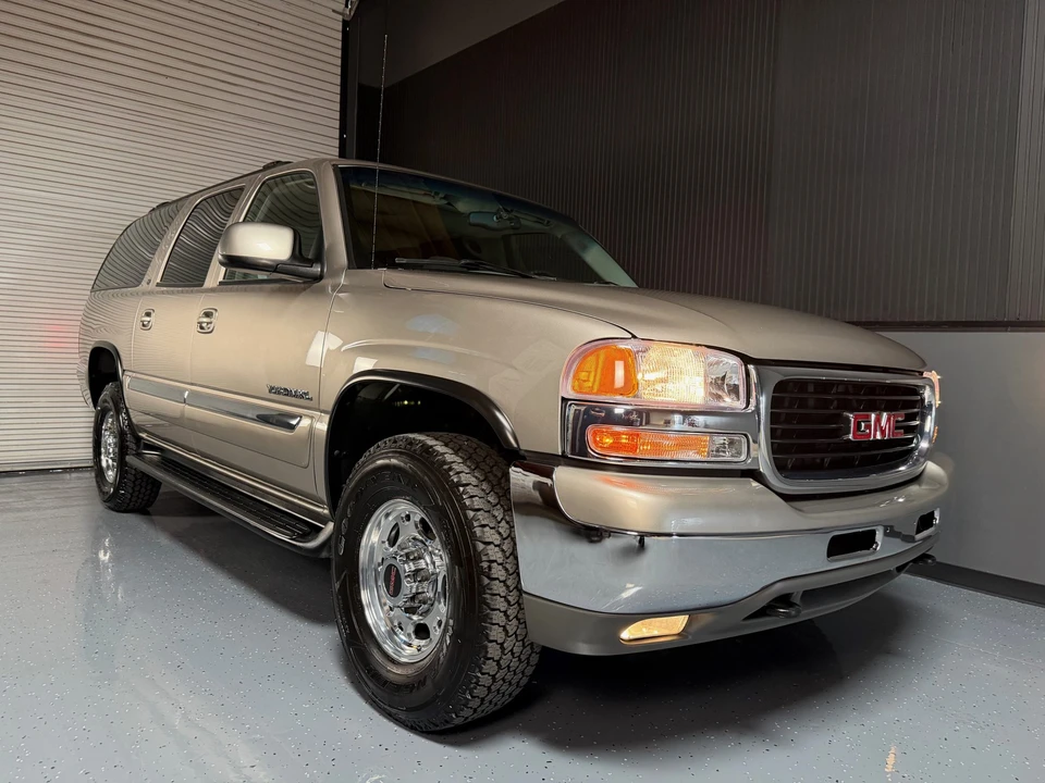 2001 GMC Yukon 2nd Gen - Image 12 of 31