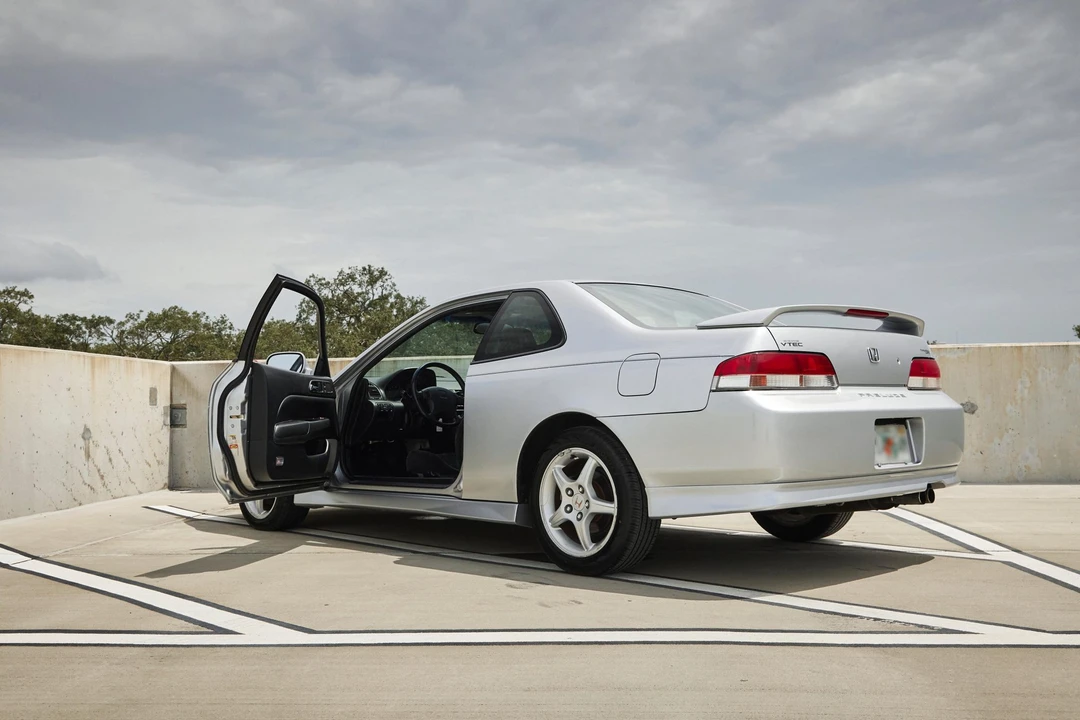 2001 Honda Prelude 5th Gen - Image 12 of 31