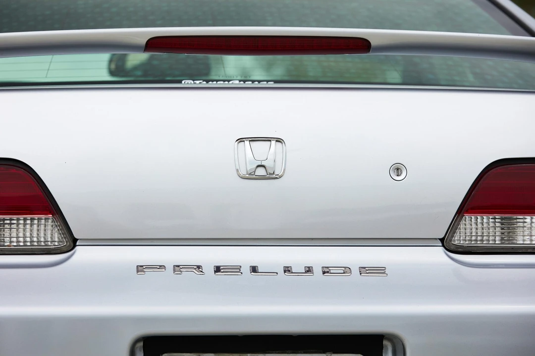 2001 Honda Prelude 5th Gen - Image 20 of 31