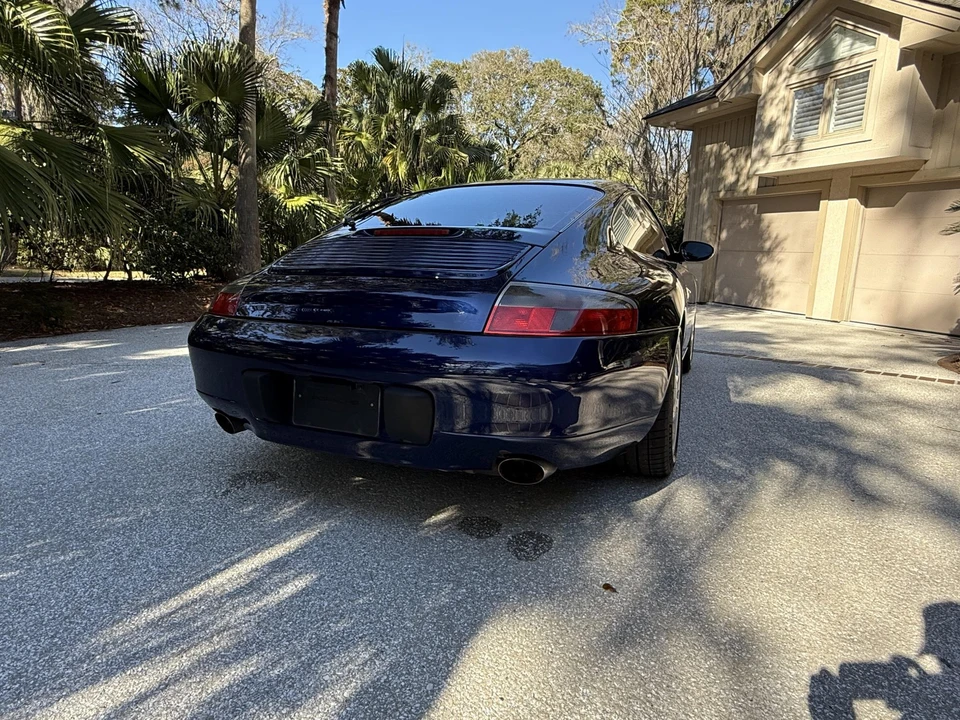 2001 Porsche 996 Carrera 4 - Image 16 of 31