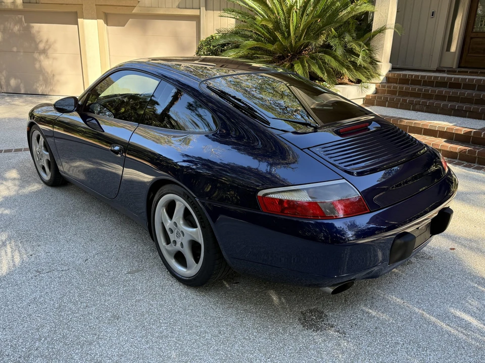 2001 Porsche 996 Carrera 4 - Image 9 of 31