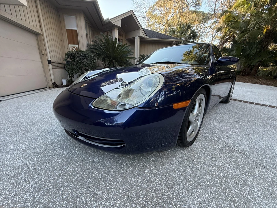 2001 Porsche 996 Carrera 4 - Image 4 of 31