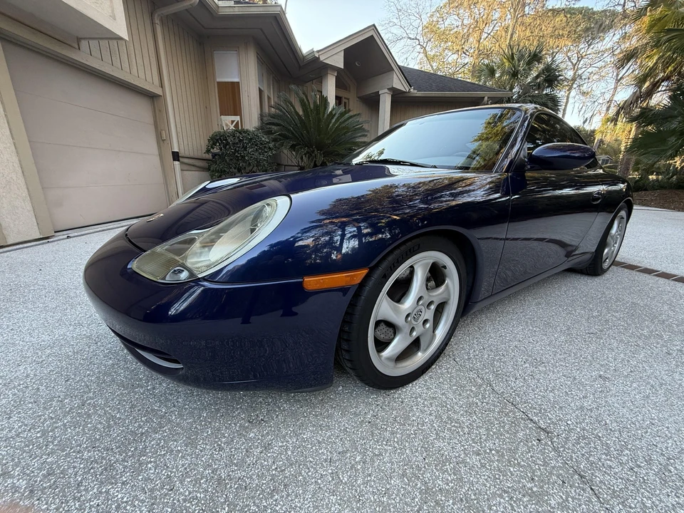 2001 Porsche 996 Carrera 4 - Image 5 of 31