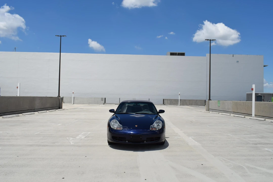 2001 Porsche 996 Carrera - Image 19 of 31