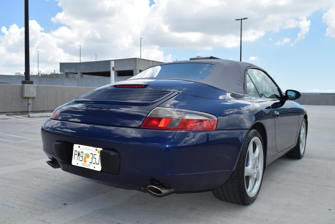 2001 Porsche 996 Carrera - Image 29 of 31