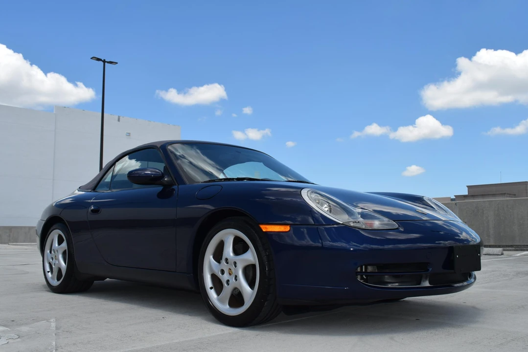 2001 Porsche 996 Carrera - Image 17 of 31