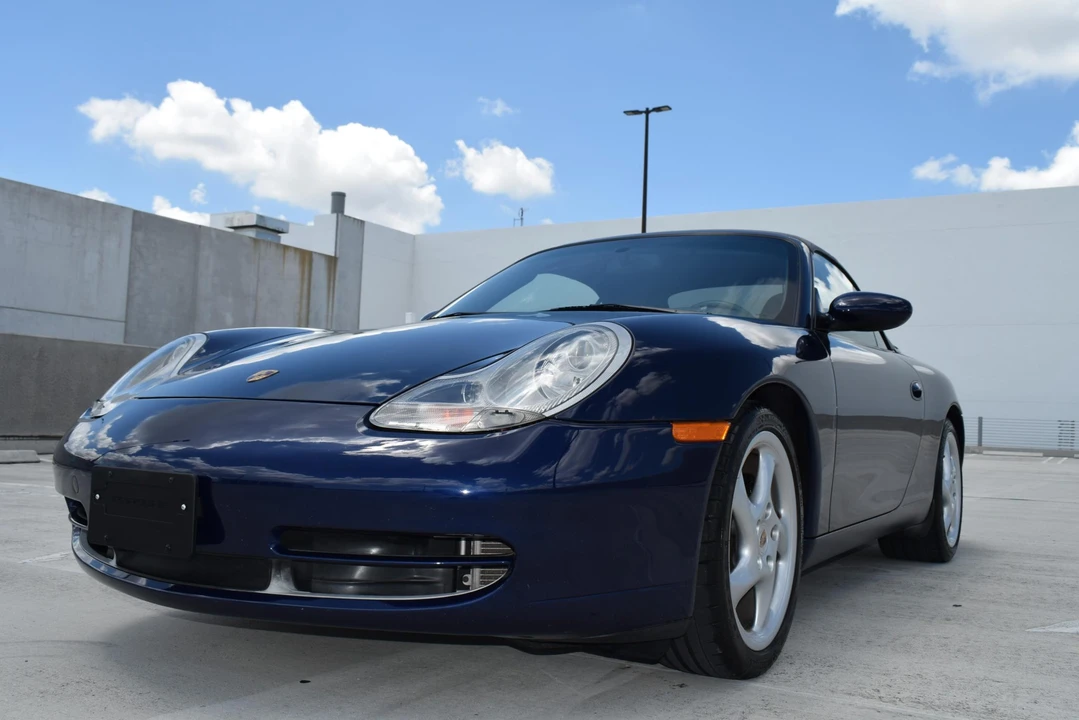 2001 Porsche 996 Carrera - Image 23 of 31