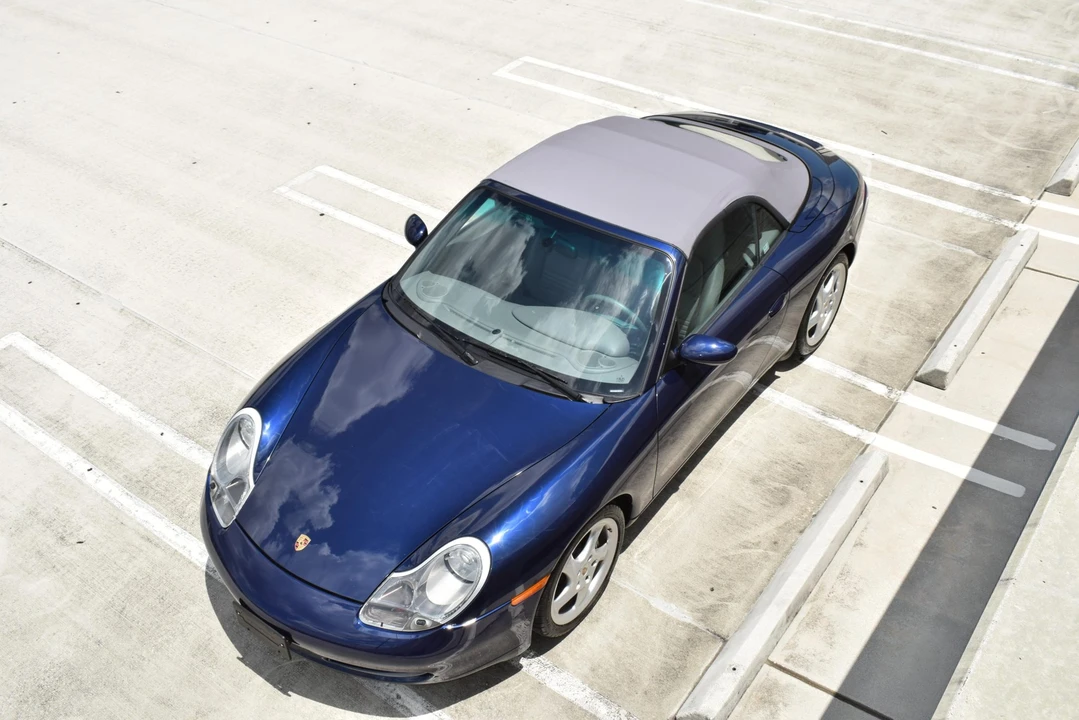 2001 Porsche 996 Carrera - Image 24 of 31