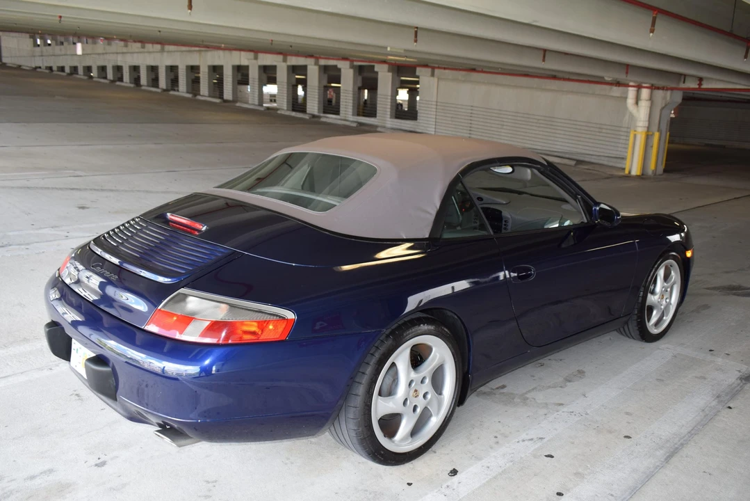 2001 Porsche 996 Carrera - Image 30 of 31
