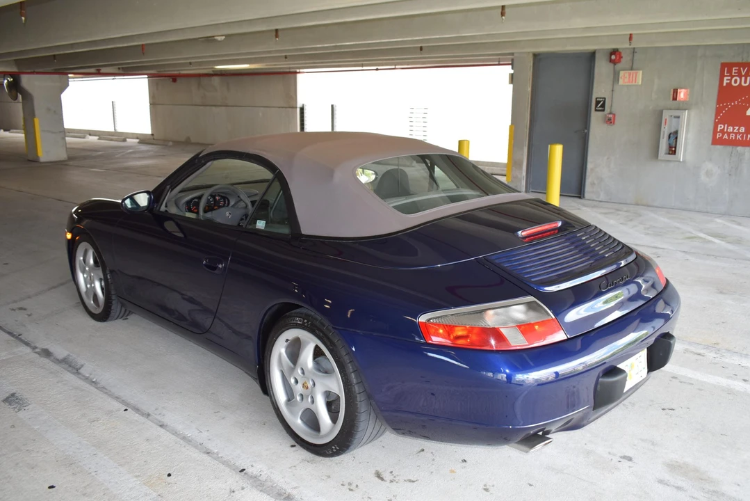 2001 Porsche 996 Carrera - Image 28 of 31