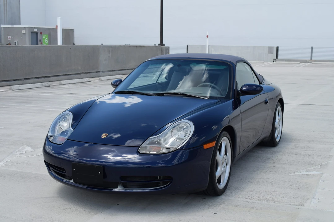 2001 Porsche 996 Carrera - Image 5 of 31