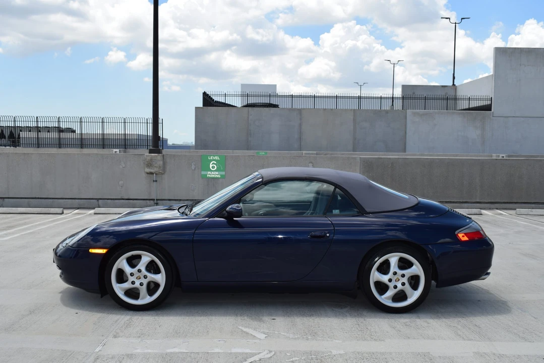 2001 Porsche 996 Carrera - Image 7 of 31