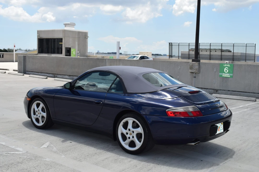 2001 Porsche 996 Carrera - Image 8 of 31