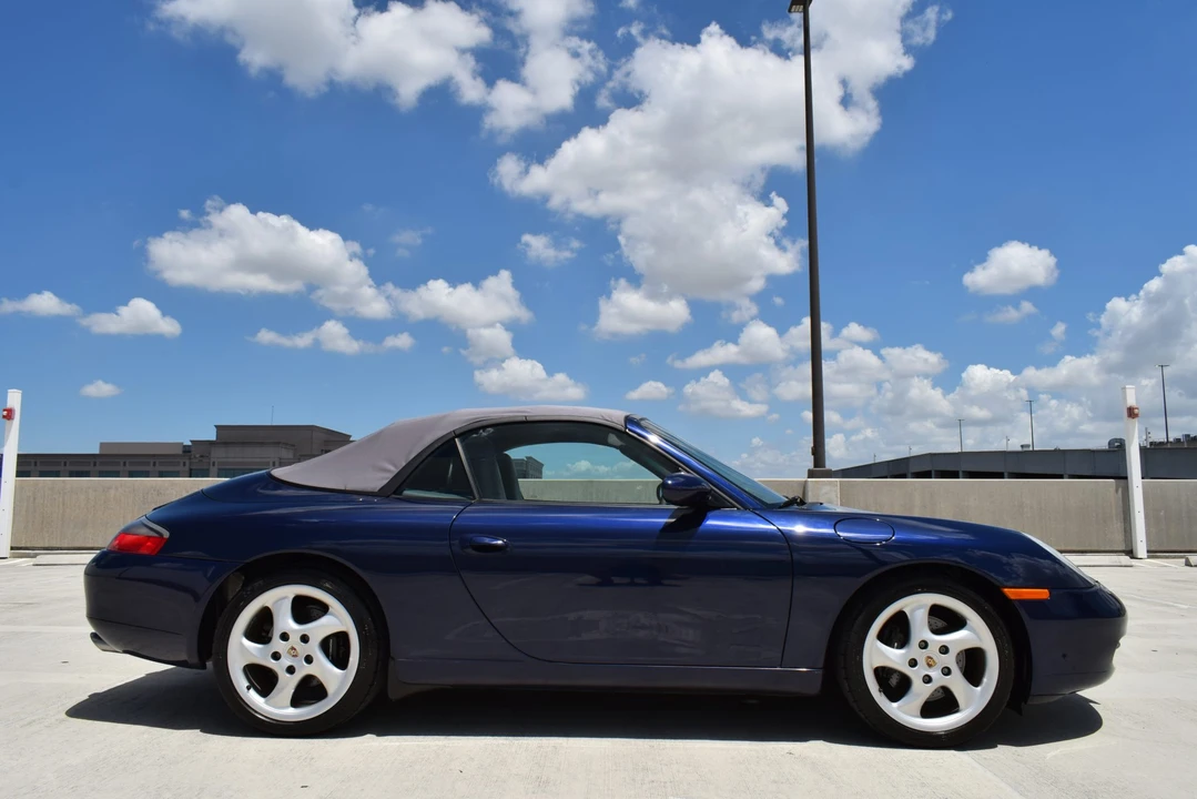 2001 Porsche 996 Carrera - Image 14 of 31