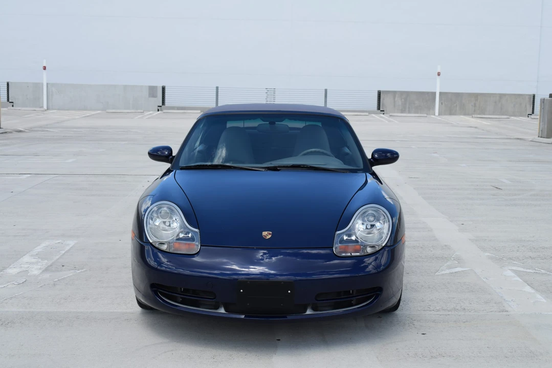2001 Porsche 996 Carrera - Image 4 of 31