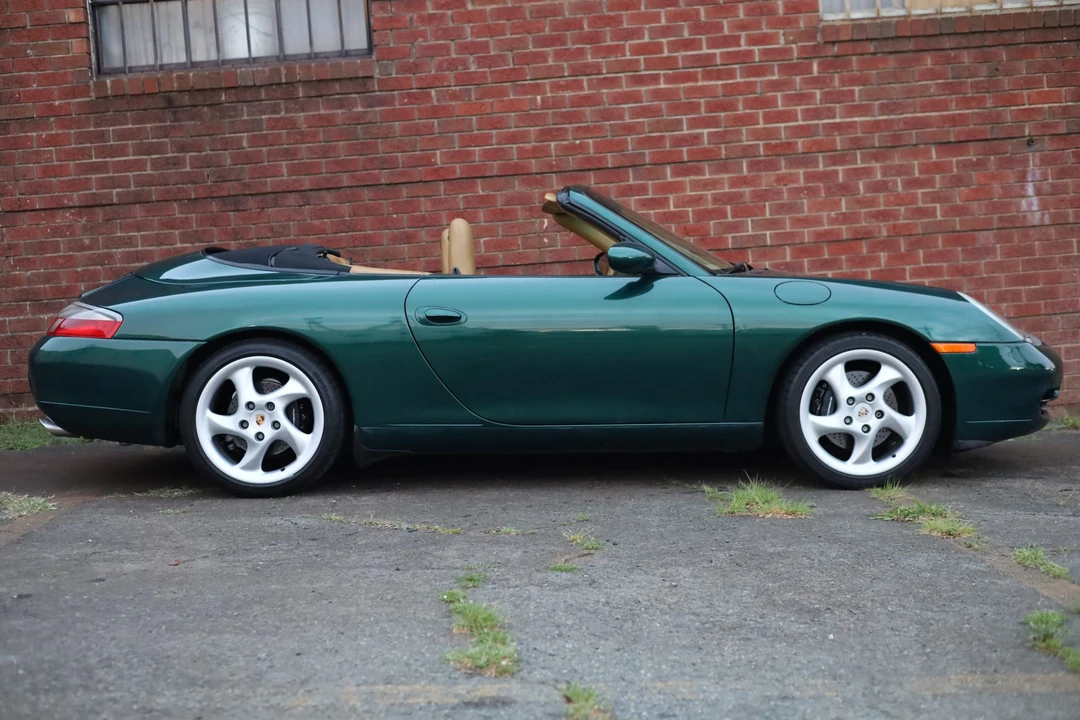 2001 Porsche 996 Carrera - Image 10 of 31