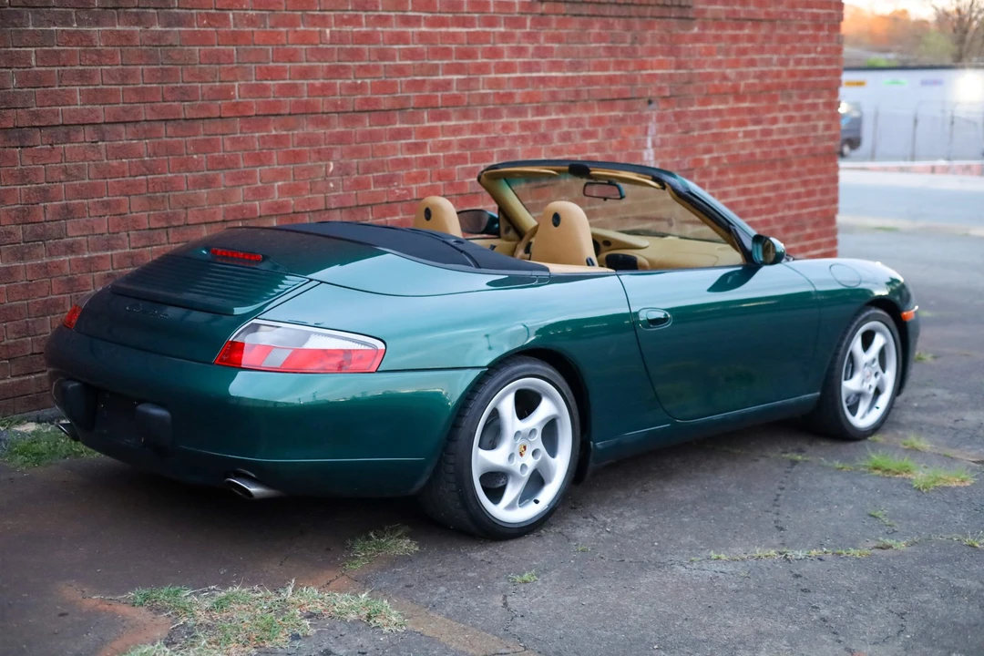 2001 Porsche 996 Carrera - Image 11 of 31
