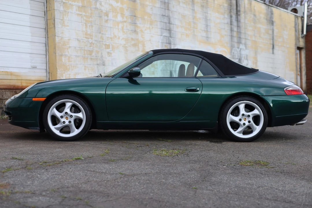 2001 Porsche 996 Carrera - Image 28 of 31