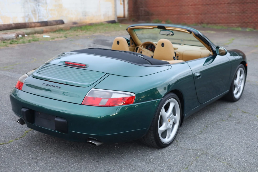 2001 Porsche 996 Carrera - Image 15 of 31