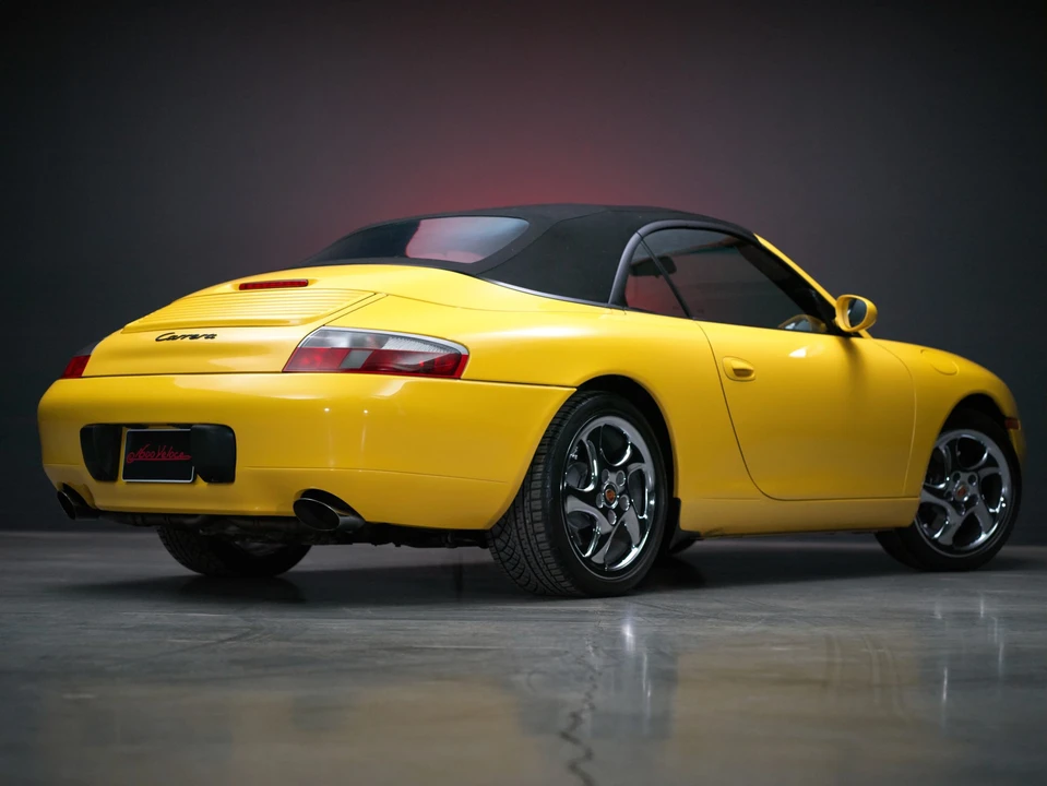 2001 Porsche 996 Carrera - Image 13 of 31