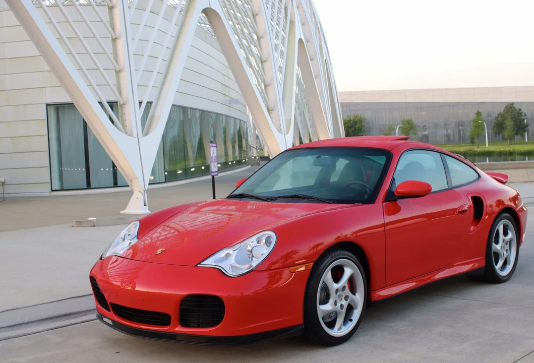 2001 Porsche 996 Turbo - Image 8 of 31