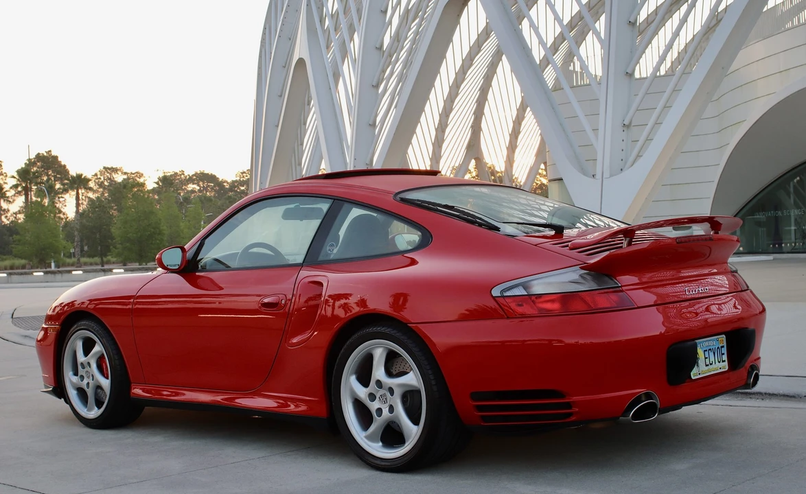 2001 Porsche 996 Turbo - Image 24 of 31