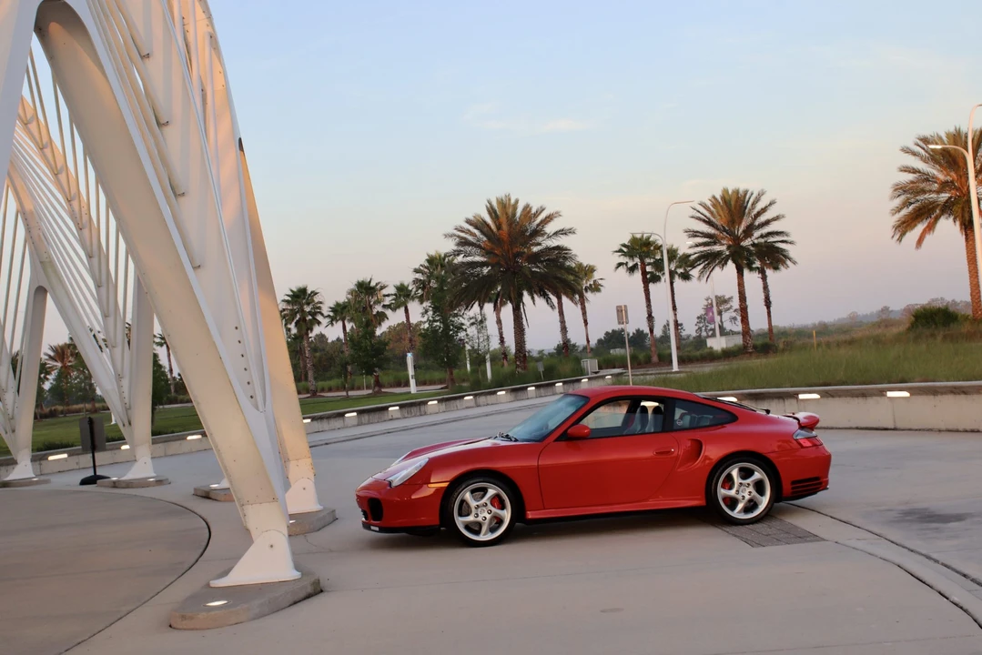 2001 Porsche 996 Turbo - Image 9 of 31