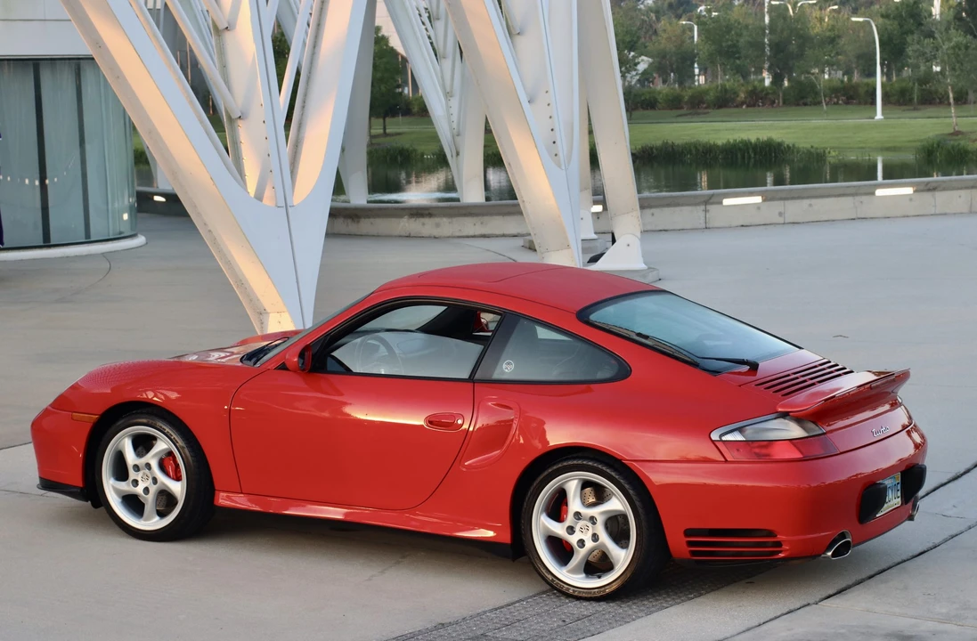 2001 Porsche 996 Turbo - Image 14 of 31