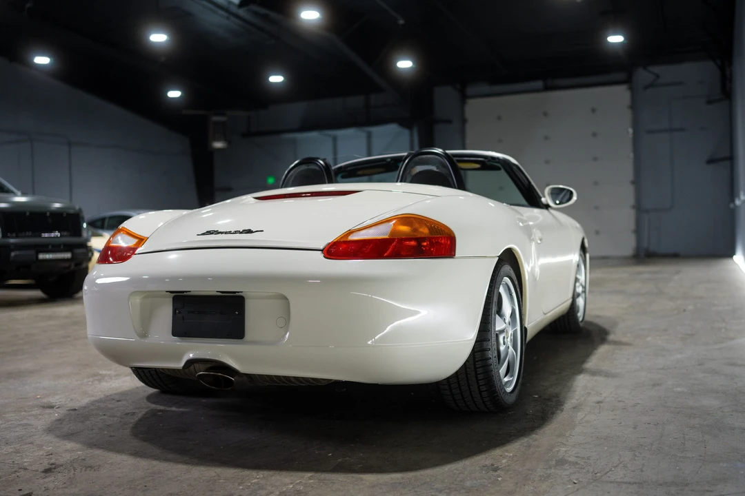 2001 Porsche 986 Boxster - Image 8 of 31