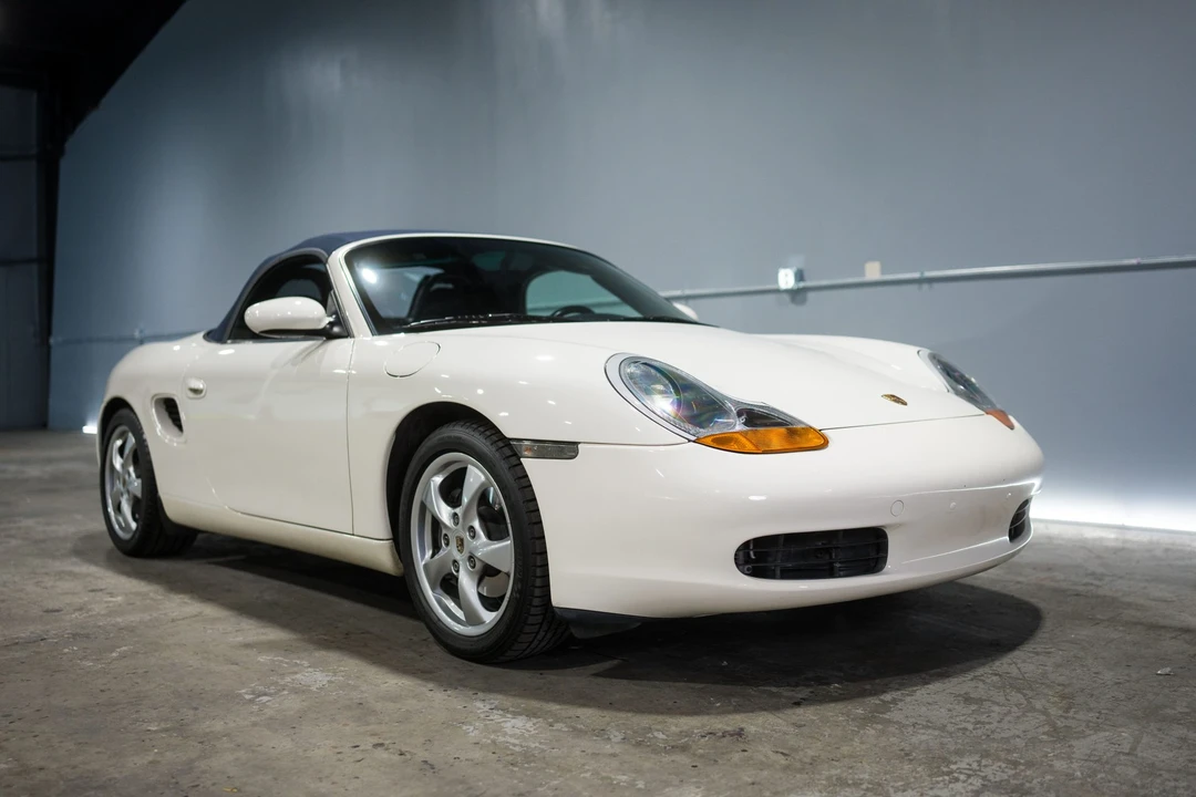 2001 Porsche 986 Boxster - Image 13 of 31