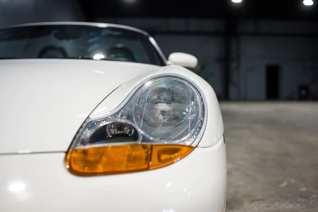 2001 Porsche 986 Boxster - Image 17 of 31