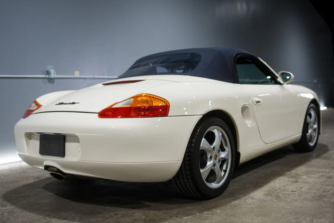 2001 Porsche 986 Boxster - Image 11 of 31