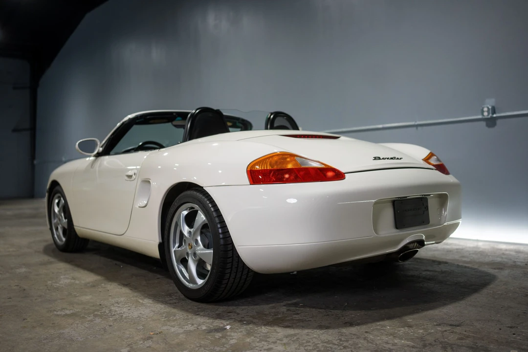 2001 Porsche 986 Boxster - Image 4 of 31
