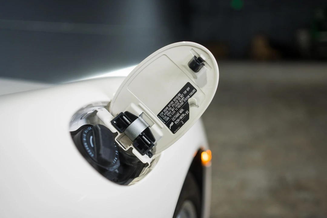 2001 Porsche 986 Boxster - Image 24 of 31