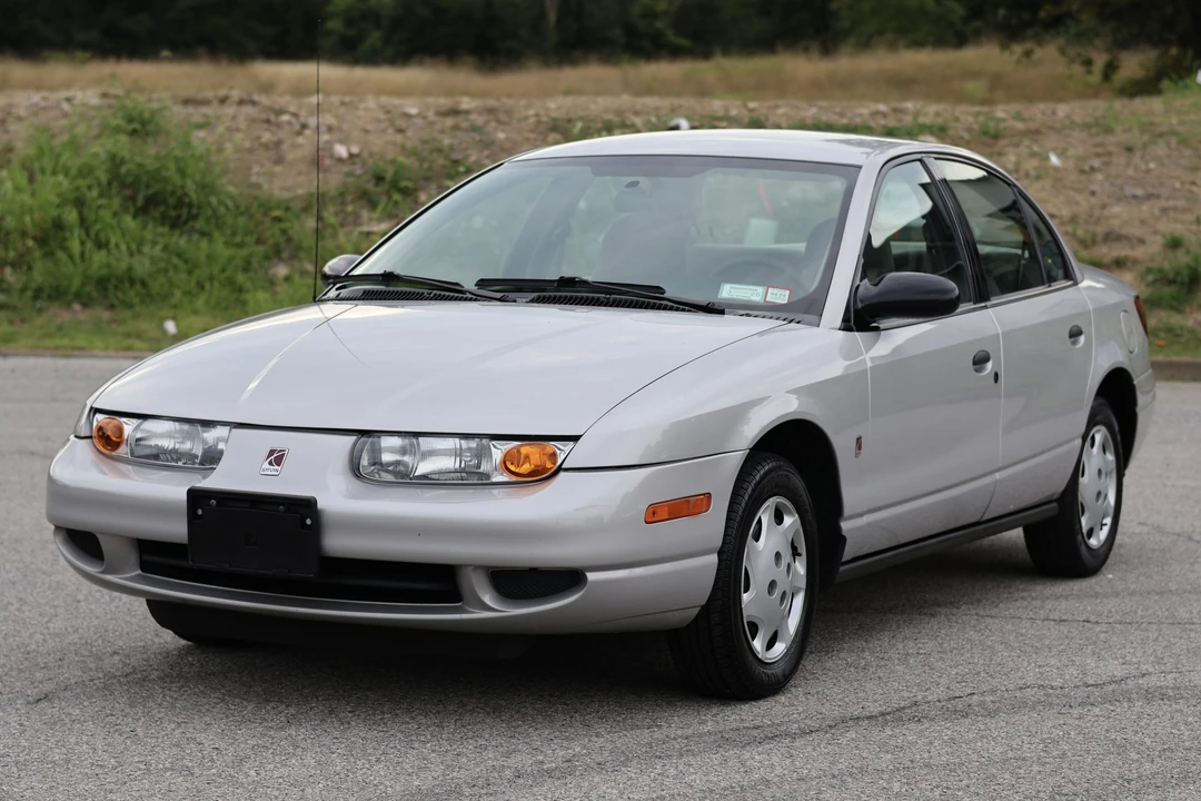 2001 Saturn - Image 5 of 31