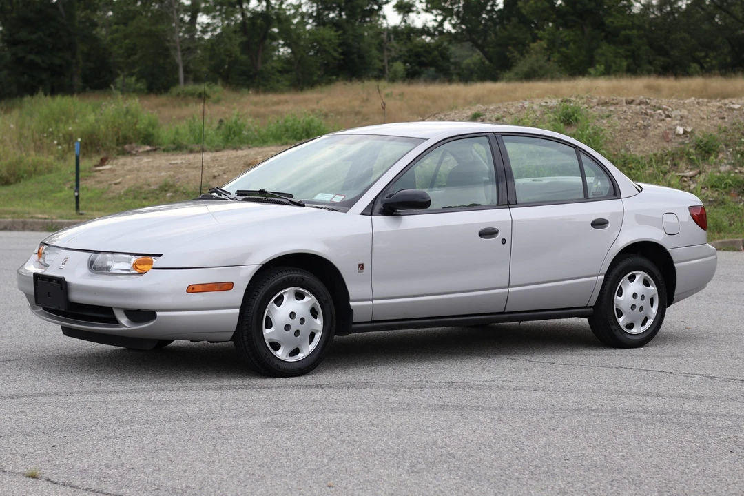 2001 Saturn - Image 6 of 31
