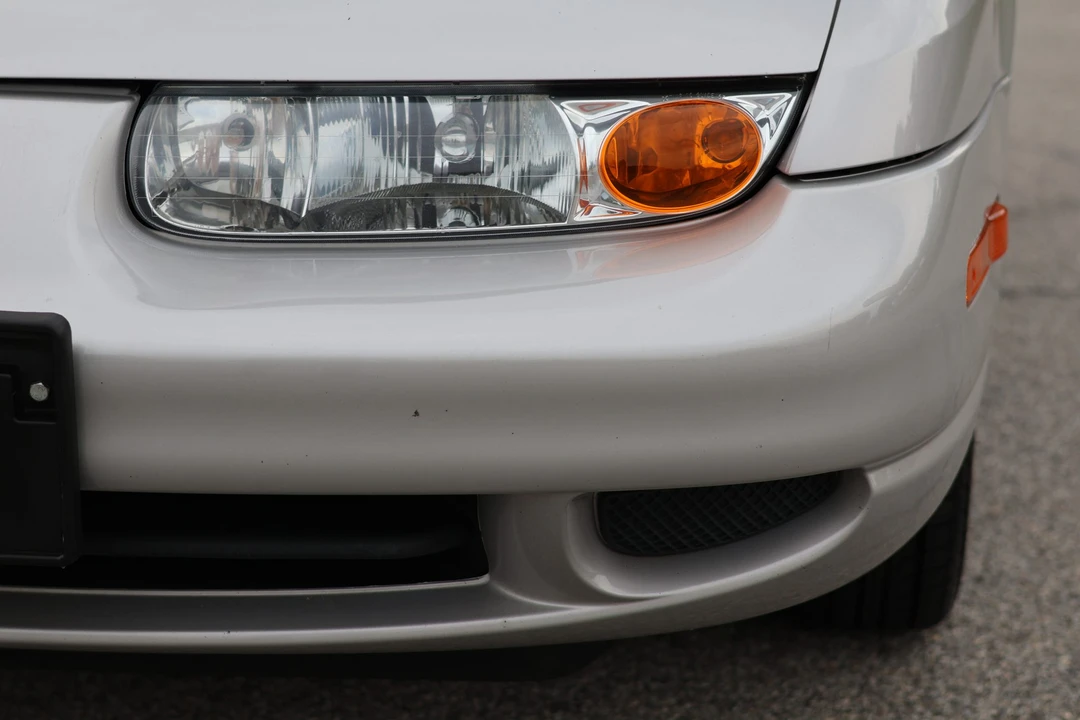 2001 Saturn - Image 24 of 31