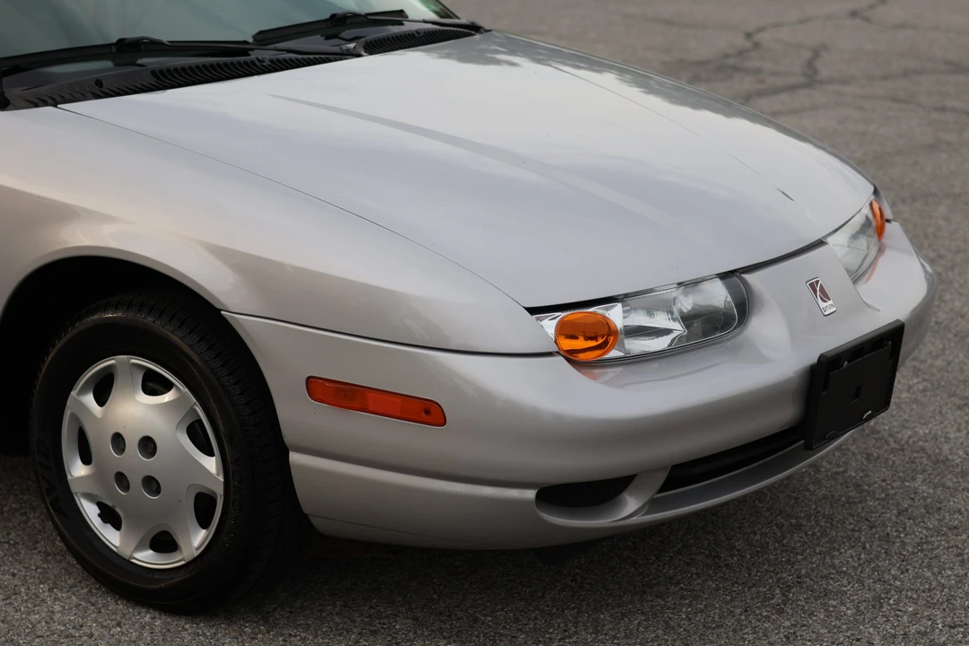 2001 Saturn - Image 17 of 31