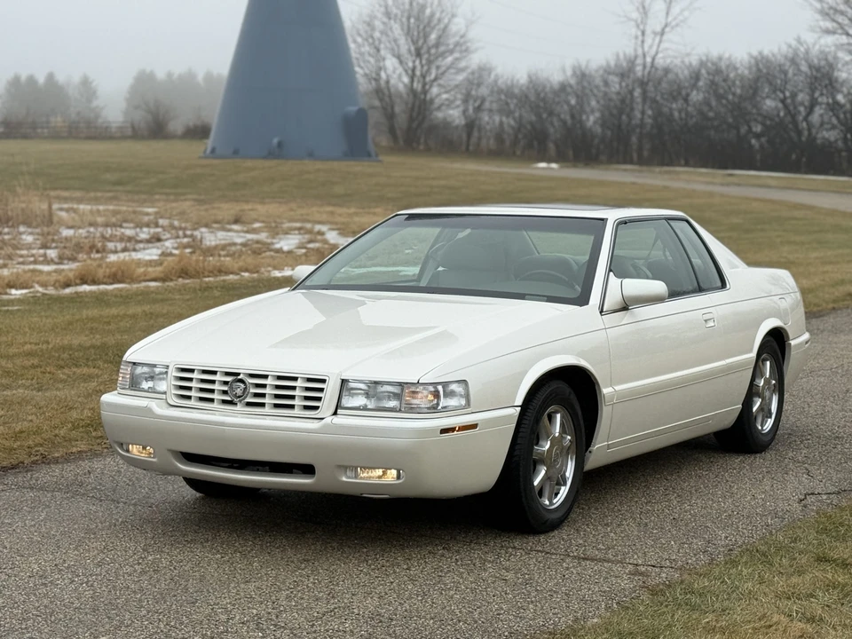 2002 Cadillac Eldorado 12th Gen - Image 5 of 31