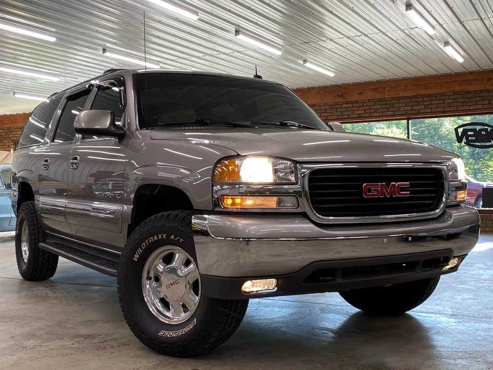 2002 GMC Yukon 2nd Gen - Image 3 of 31