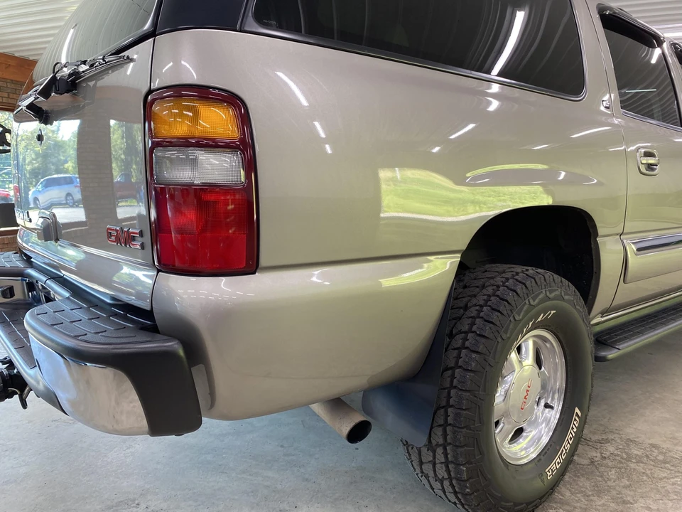 2002 GMC Yukon 2nd Gen - Image 20 of 31