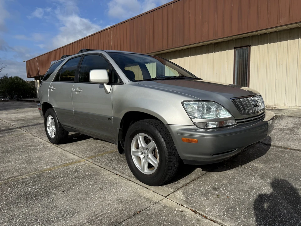 2002 Lexus RX 1st Gen - Image 16 of 31