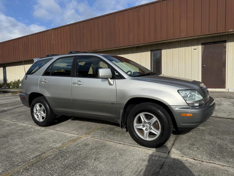2002 Lexus RX 1st Gen - Image 14 of 31