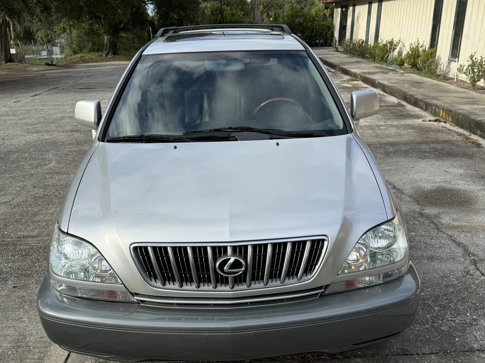 2002 Lexus RX 1st Gen - Image 18 of 31