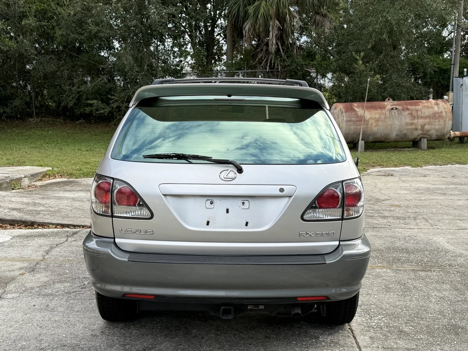 2002 Lexus RX 1st Gen - Image 8 of 31