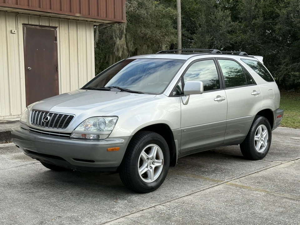 2002 Lexus RX 1st Gen - Image 3 of 31