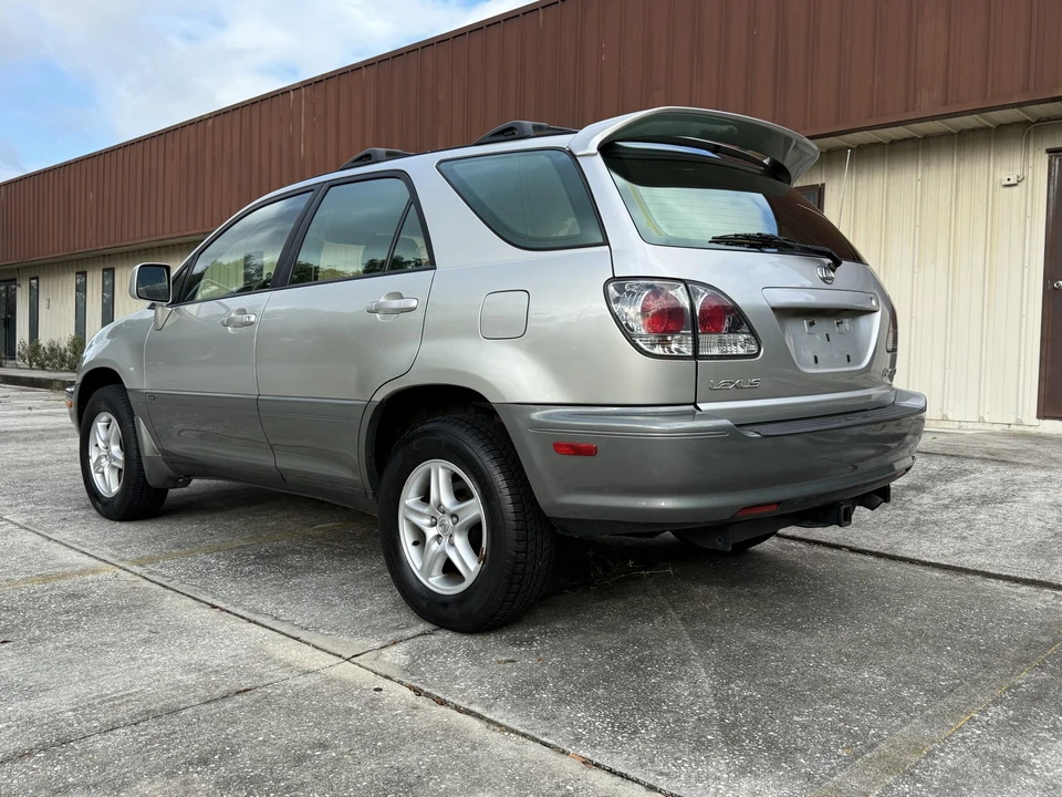 2002 Lexus RX 1st Gen - Image 6 of 31
