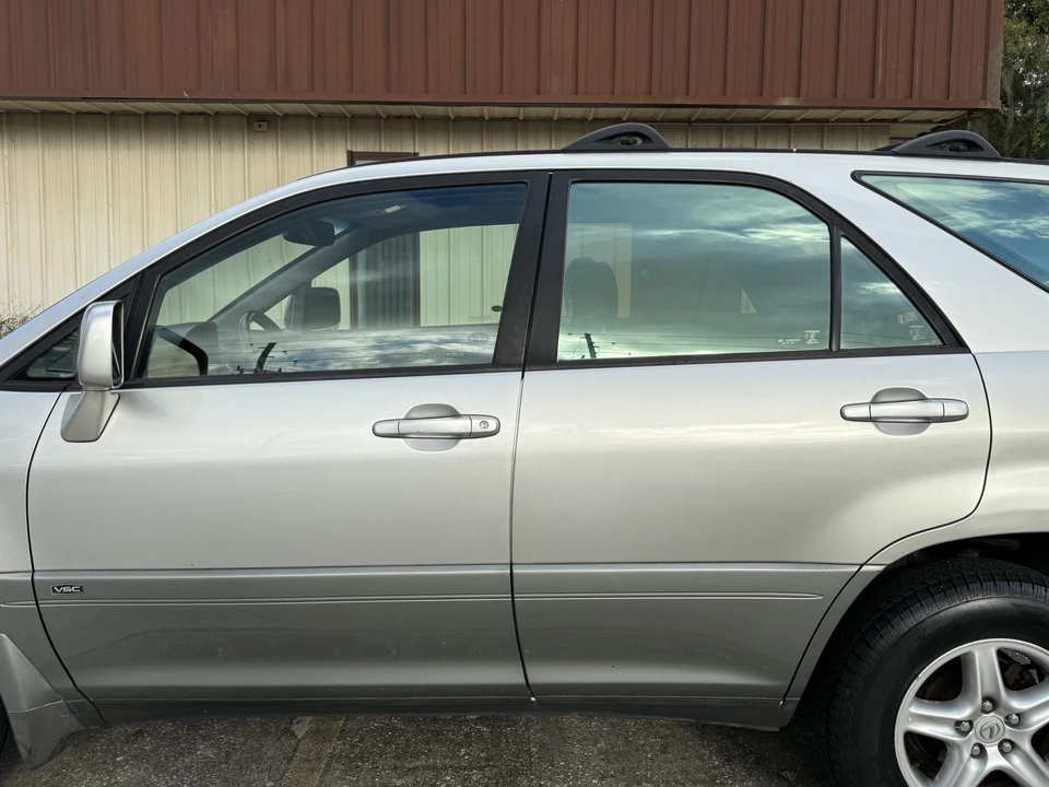 2002 Lexus RX 1st Gen - Image 23 of 31
