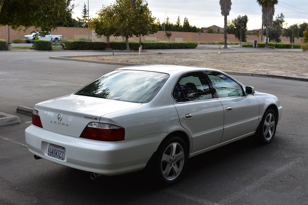 2003 Acura TL 2nd Gen - Image 15 of 31