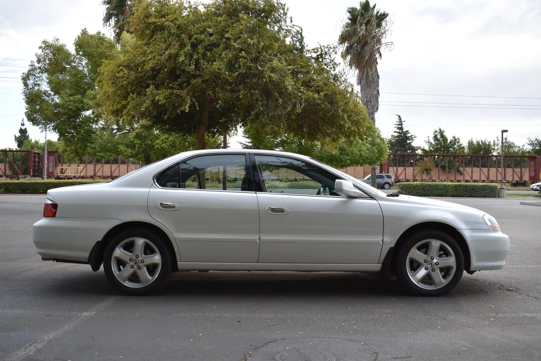 2003 Acura TL 2nd Gen - Image 14 of 31